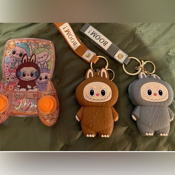 Assorted Labubu & Sanrio Accesories, Breakdown Below 😇 - Picture 2 of 9